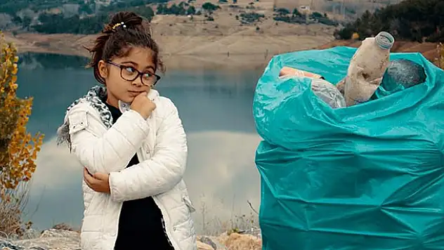 Konya'da ailelerden örnek davranış!  Çocuklarıyla 1 ton çöp topladılar