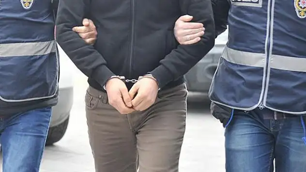 Konya'da akademisyenlere FETÖ operasyonu