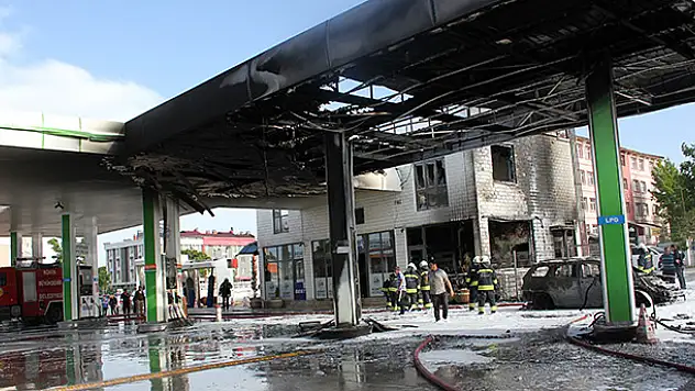 Konya'da akaryakıt istasyonunda korkutan yangın