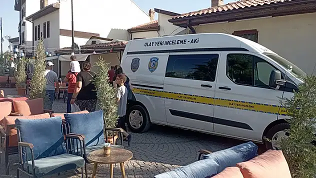 Konya'da akrabalar arasında silahlı kavga! Göğsünden ve kolundan vurulan kişi yaralandı
