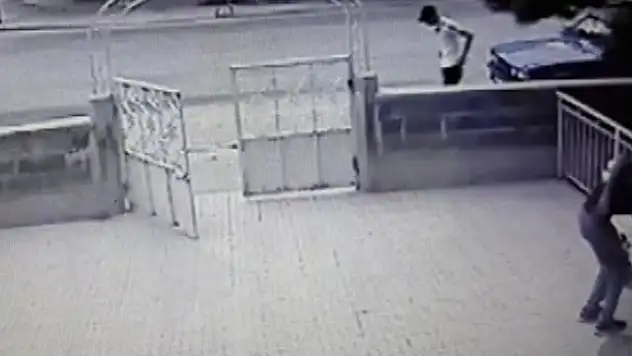Konya'da akü hırsızları güvenlik kamerasında