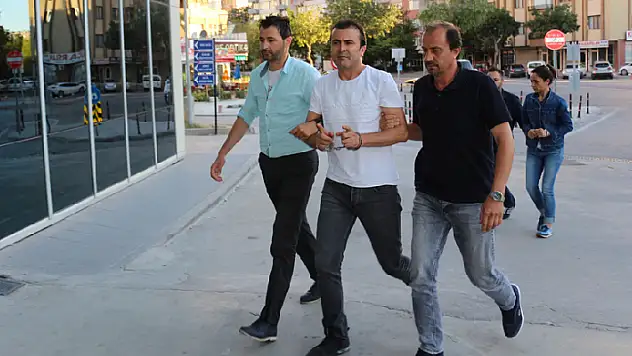 Konya'da altın dolandırıcılığı davasında kuyumcuya 20 yıl hapis cezası verildi
