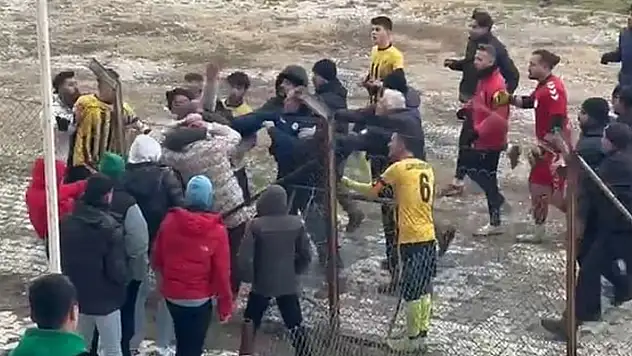 Konya'da amatör küme maçında kavga: 2 yaralı
