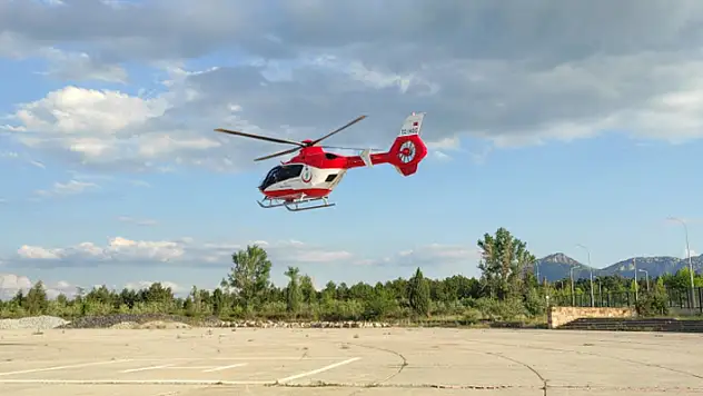 Konya'da ambulans helikopter kalp krizi geçiren hasta için havalandı
