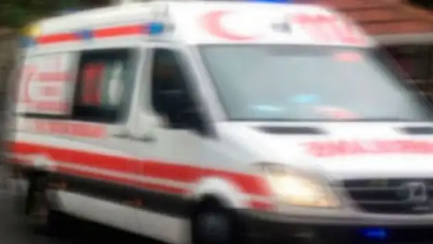 Konya'da anaokulu servisiyle otomobil çarpıştı, 5'i çocuk 10 kişi yaralandı
