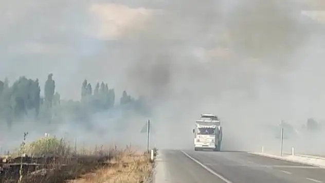 Konya'da anız yangınları kazalara davetiye çıkarıyor!
