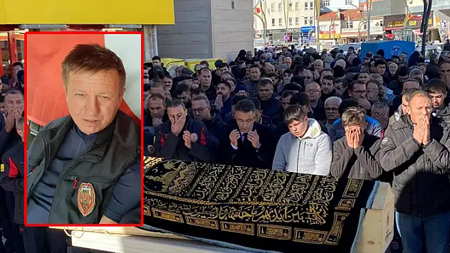 Konya'da anten tamir ederken 3. kattan düşüp hayatını kaybeden itfaiye görevlisi toprağa verildi
