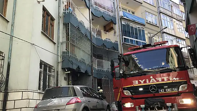 Konya'da apartman dairesinde çıkan yangın korkuttu