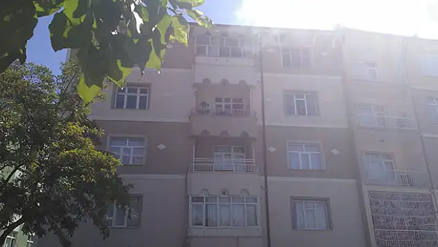 Konya'da apartmanda yangın büyümeden söndürüldü
