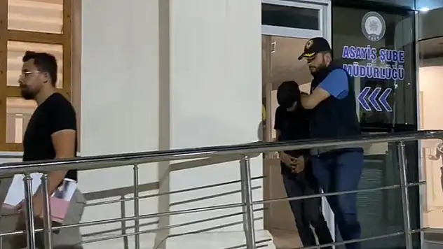 Konya'da araçlardan hırsızlık yapan şüpheli yakalandı