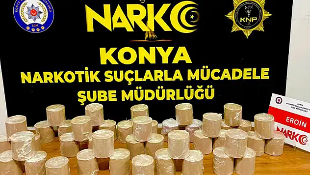 Konya'da araçlarında uyuşturucu ele geçirilen 3 zanlı tutuklandı
