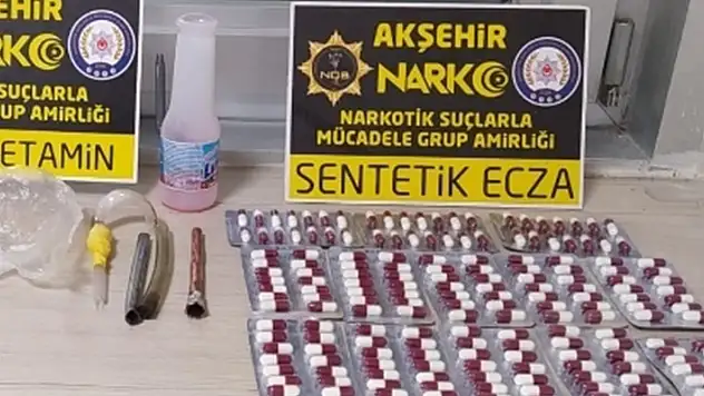 Konya'da araçlarında uyuşturucu ele geçirilen 5 kişi gözaltına alındı
