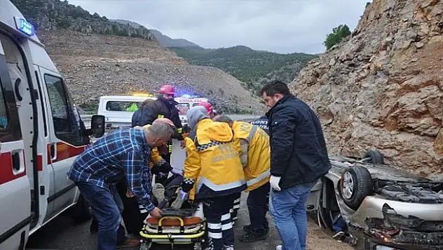 Konya'da Araçta Sıkışan Yaşlı Kadınları İtfaiye Kurtardı
