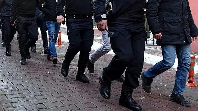 Konya'da aranan 27 kişi yakalandı! Suç dosyaları kabarık...