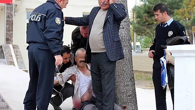 Konya'da 'arazi kavgası' kanlı bitti : 2 yaralı