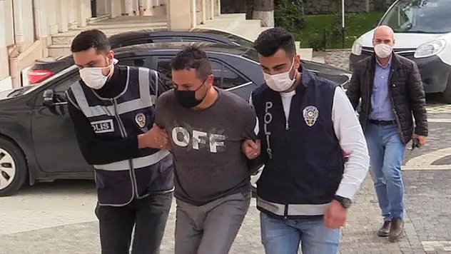 Konya'da asansörde avukatı bıçaklayarak bir gözünü kaybetmesine neden olan sanığa 18 yıl hapis cezası verildi
