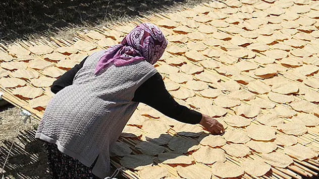 Konya'da asırlık gelenek: 'Tarhana' mesaisi başladı