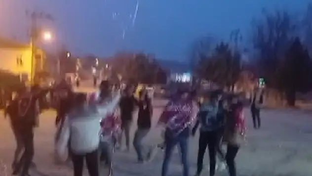 Konya'da asker eğlencesinde silahla ateş eden 27 kişiye 55 bin lira ceza! 
