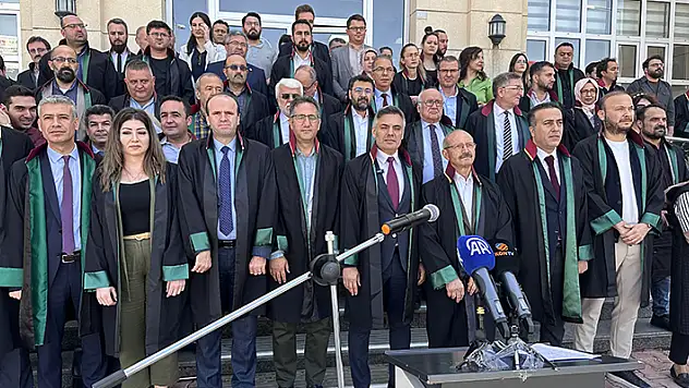 Konya'da avukatlar İsrail'in Gazze'ye saldırılarını protesto etti
