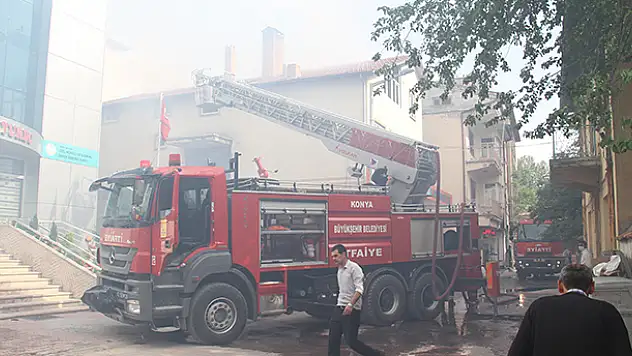 Konya'da baca yangını korkuttu
