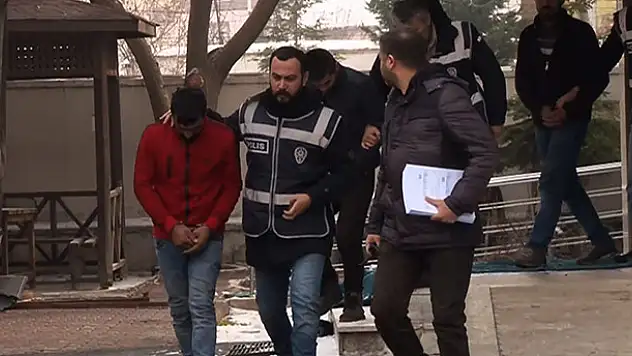 Konya'da bağ evi hırsızları yakalandı