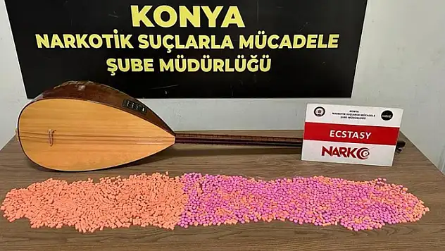 Konya'da bağlamanın içerisinden binlerce uyuşturucu hap çıktı!
