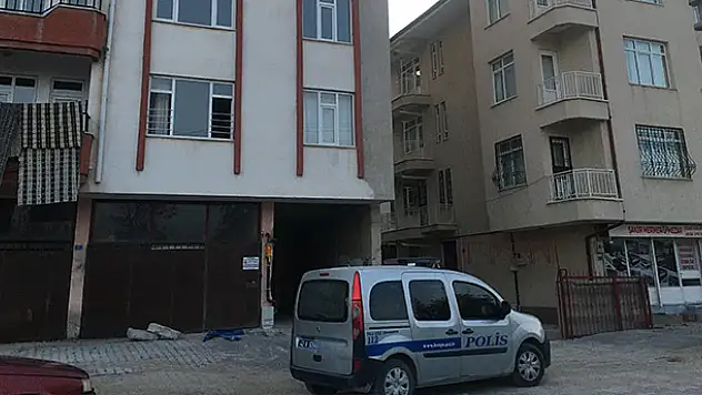 Konya'da balkondan düşen çocuk ağır yaralandı