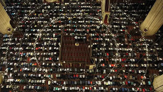 Konya'da bayram namazı saat kaçta kılınacak? İl il bayram namazı saatleri...