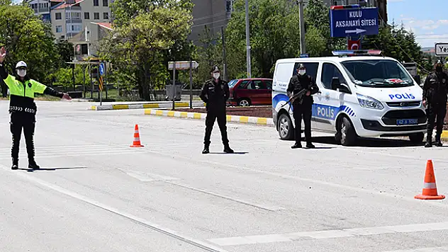 Konya'da bayramın ilk günü trafik denetimleri sürüyor