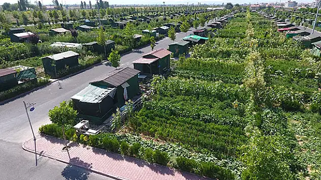 Konya'da bazı parklar ile hobi bahçeleri kapatıldı