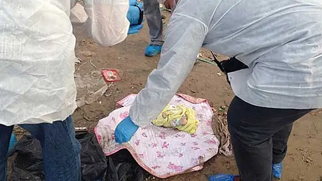 Konya'da bebeğini çöplüğe atan anne tutuklandı