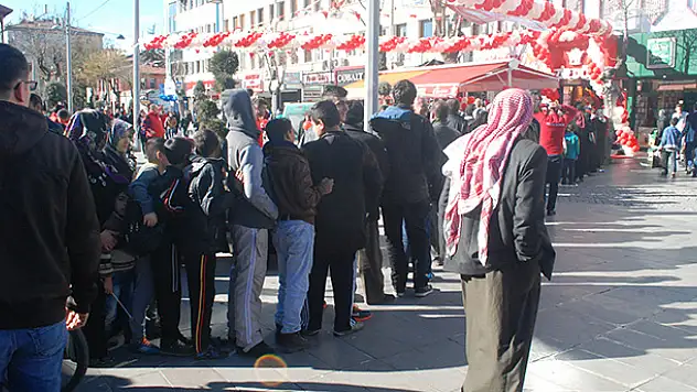 Konya'da bedava döner kuyruğu!
