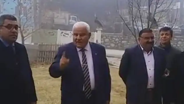 Konya'da Belediye başkanından dolar bozduran işçiye izin