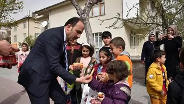 Konya'da belediye ilk kez oruç tutan çocukları hediyelerle sevindirecek