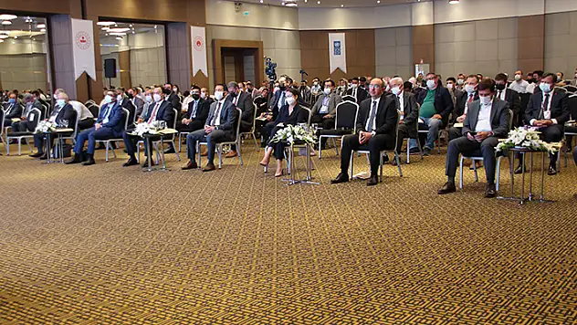 Konya'da 'Belediyelerde Performans Yönetim Sisteminin Geliştirilmesi' toplantısı gerçekleştirildi
