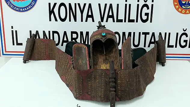 Konya'da 'Bereket Tanrısı' figürlü tarihi eser ele geçirildi