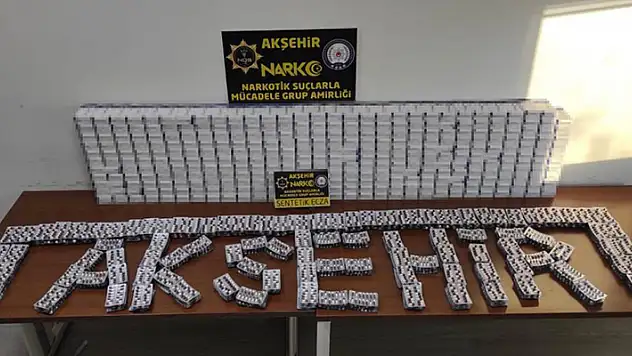 Konya'da beyaz çarşafa gizlenmiş binlerce uyuşturucu hap ele geçirildi
