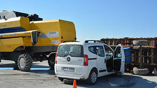 Konya'da biçerdöver ile kamyonet çarpıştı : 3 yaralı