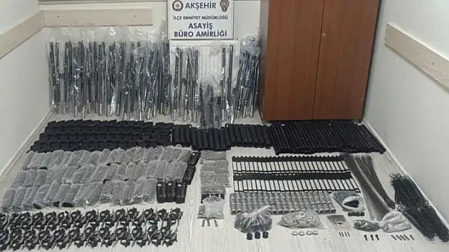 Konya'da bin 279 tüfek parçası ele geçirildi
