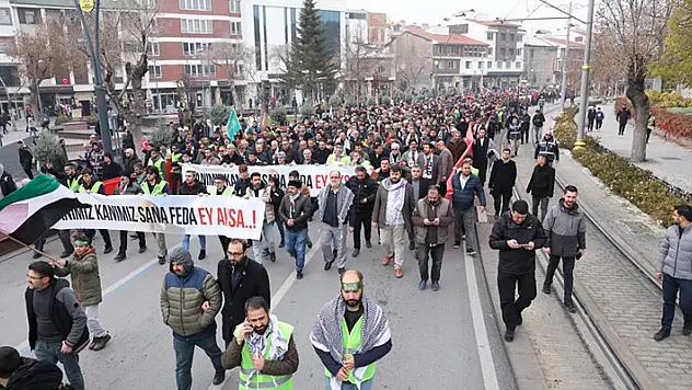 Konya'da binler Filistin için yürüdü