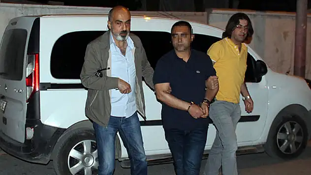 Konya'da bir kişi husumetli olduğu kişiyi bıçakladı