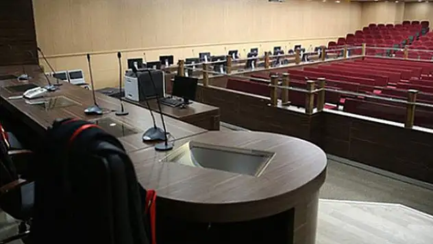 Konya'da bir kişinin öldüğü bıçaklı kavganın sanıkları hakim karşısına çıktı