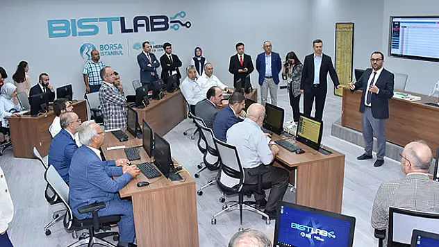 Konya'da Borsa Uygulama ve Finans Simülasyon Laboratuvarı Açıldı
