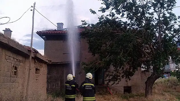 Konya'da boş evde çıkan yangını itfaiye söndürdü