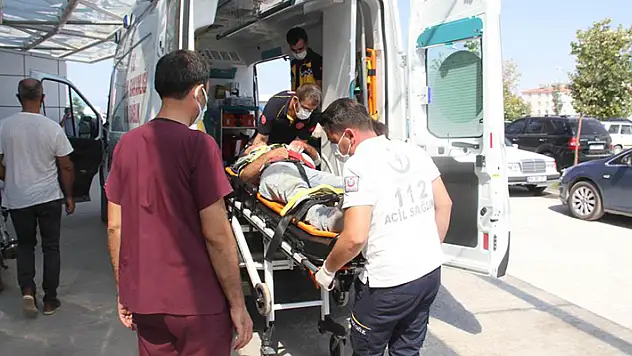 Konya'da boya yaparken pencereden düşen kişi hastanelik oldu
