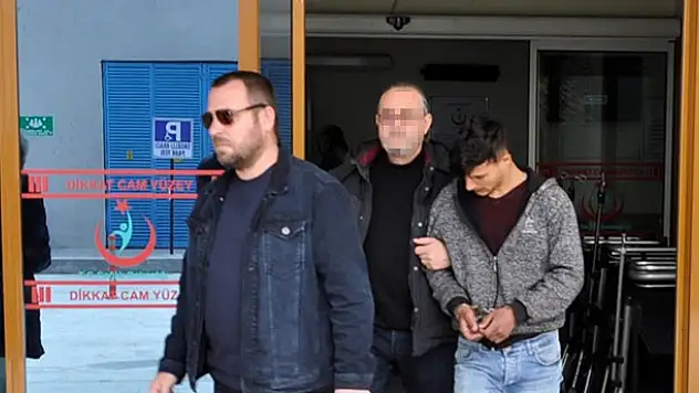 Konya'da çaldıkları motosikleti satmak isterken yakalandılar