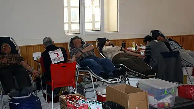 Konya'da Camide Kan Bağışı kampanyası