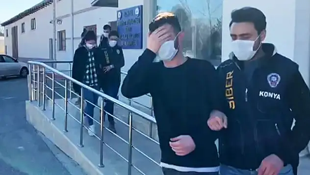 Konya'da canlı yayın üzerinden yasa dışı bahis oynatan şebeke çökertildi