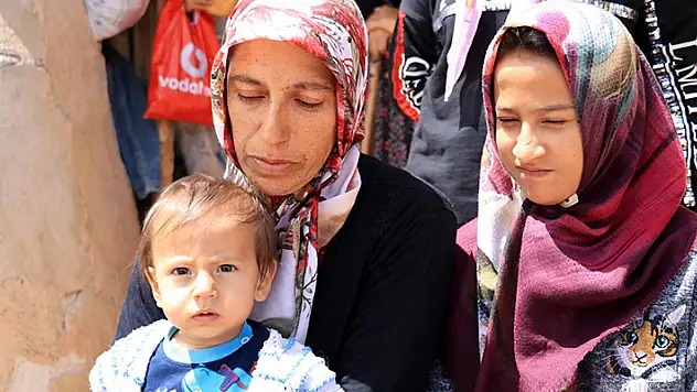 Konya'da canlı yayında yaşadıkları trafik kazasında eşini kaybeden kadın adalet arıyor

