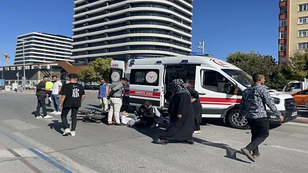Konya'da çarpışan motosikletlerin sürücüleri yaralandı
